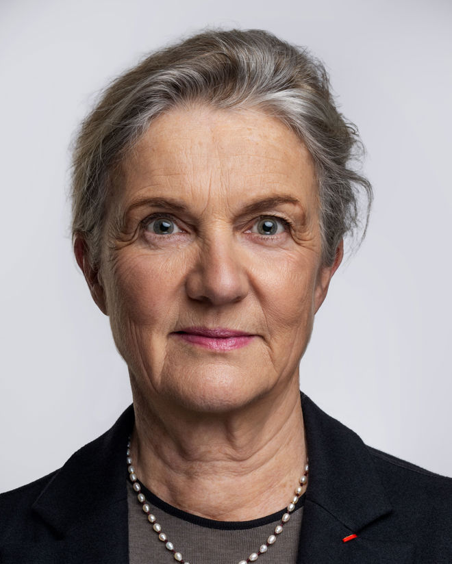 Madame Nathalie Delapalme